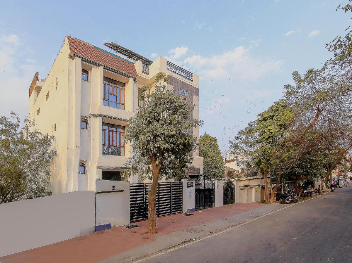 Oyo Flagship 4434 Earth Inn Lucknow Exterior foto