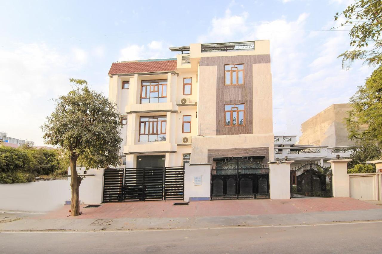 Oyo Flagship 4434 Earth Inn Lucknow Exterior foto