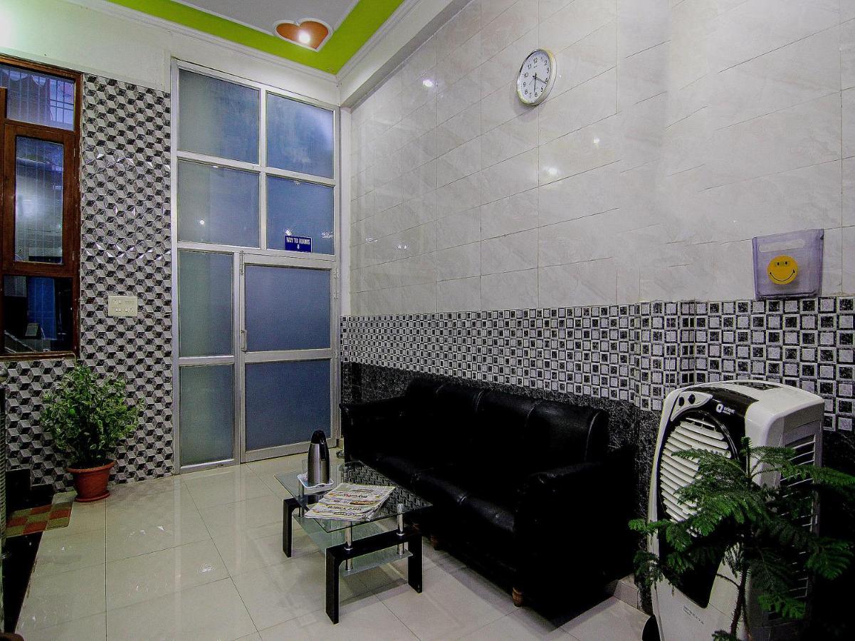 Oyo Flagship 4434 Earth Inn Lucknow Exterior foto